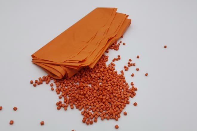 Orange coating film