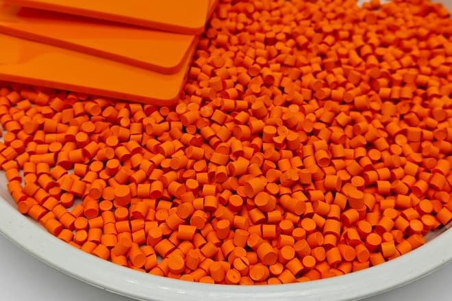 Orange color masterbatch